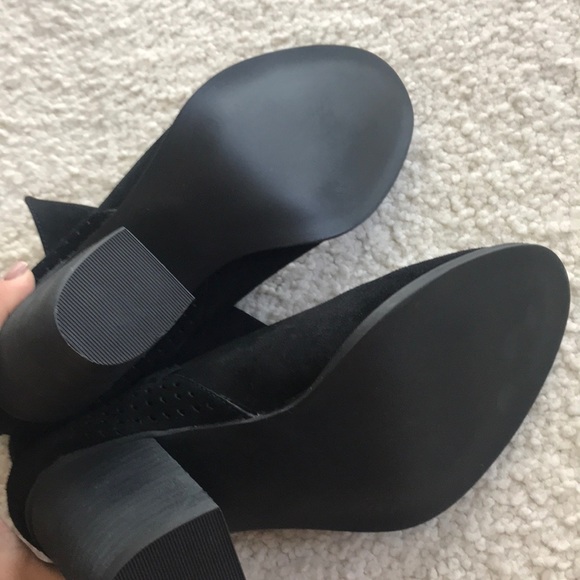 Steve Madden booties - Picture 4 of 4